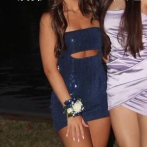 Elegant Blue Sequin Mini Dress